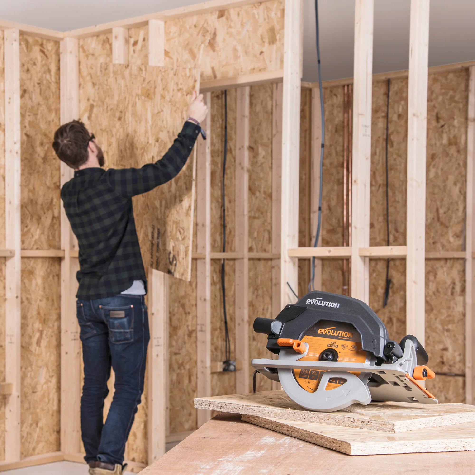 Evolution R185CCS: Multi-Material Cutting Circular Saw 7-1/4 in. Blade - Image 10